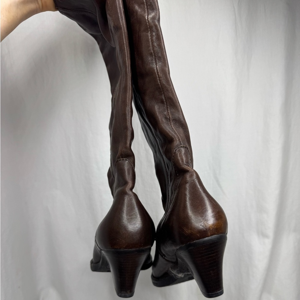 BORN Women's Brown Leather High Riding Boots Size 9.5 - Picture 2 of 7